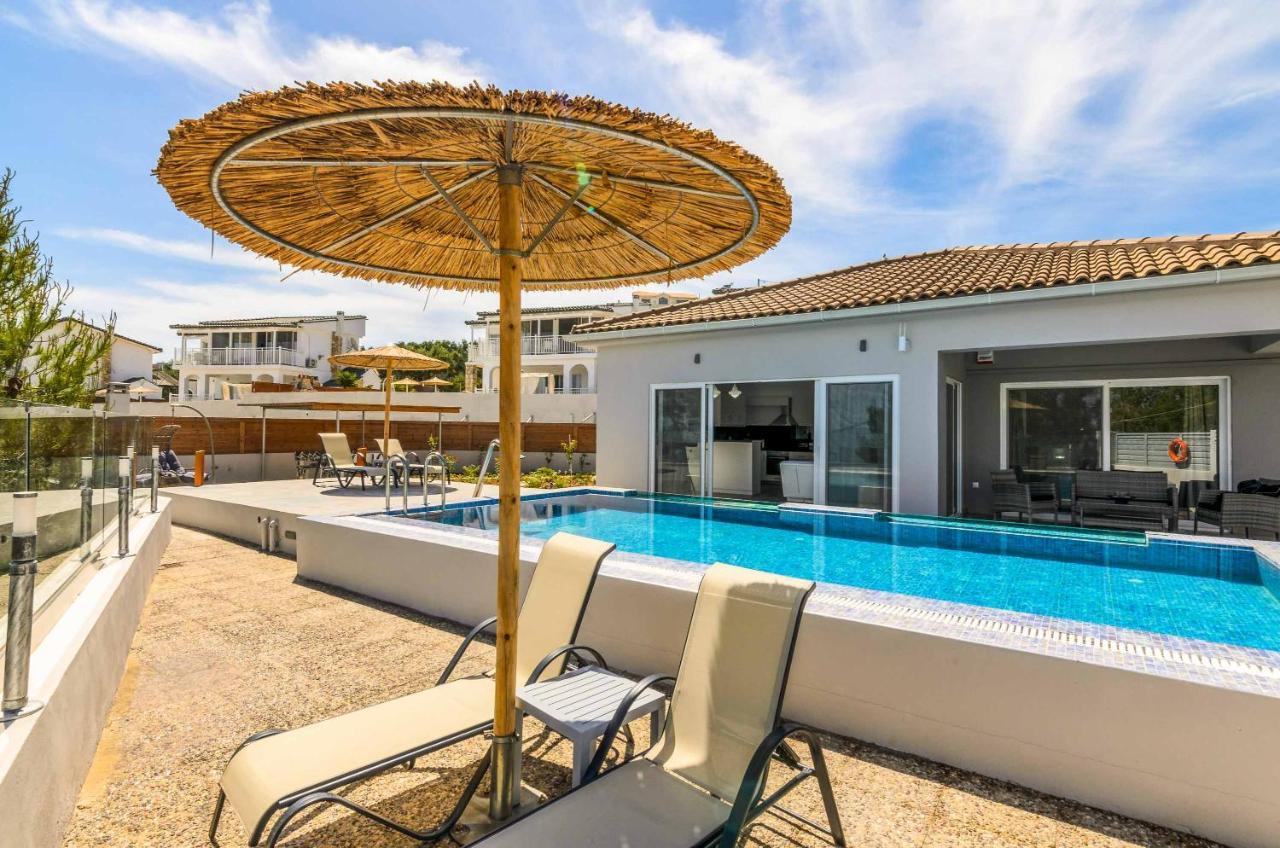 Amare La Vita Villa By Solmar Villas Plános 外观 照片