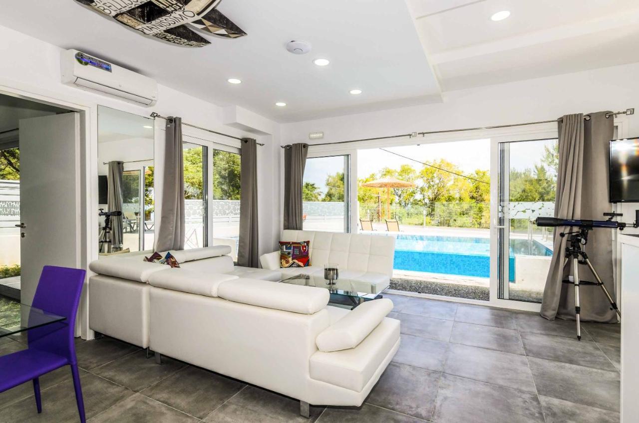 Amare La Vita Villa By Solmar Villas Plános 外观 照片