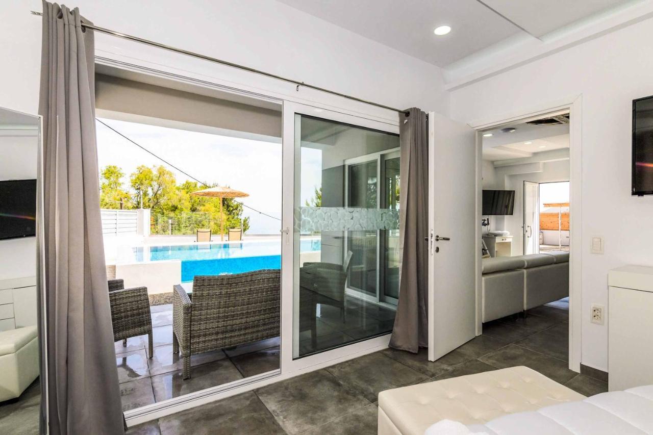 Amare La Vita Villa By Solmar Villas Plános 外观 照片